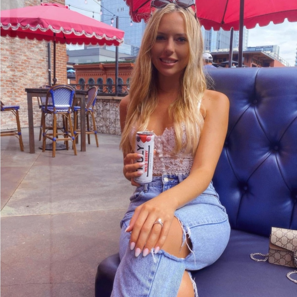 White fox jeans
